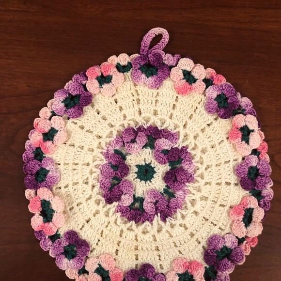 Hand Crochet Doilies, African Violets, pair - Picture 3 of 9